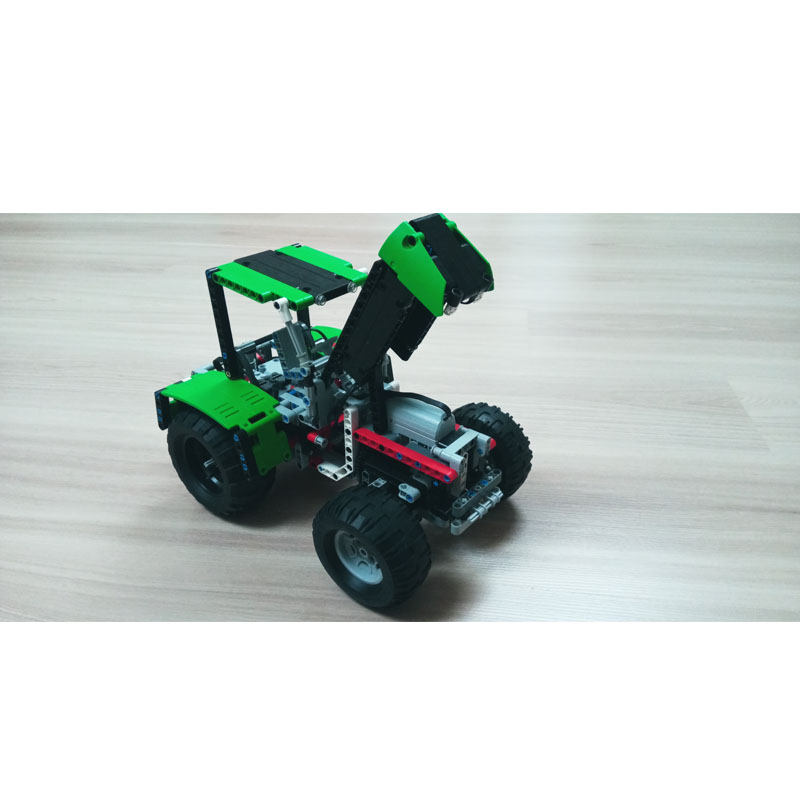 Agriculture Farming Certificate - MOC-80667 Modello di Trattore Agricolo Urbano
