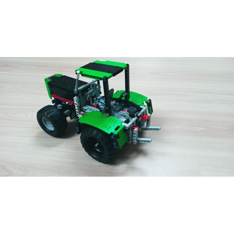 MOC-80667 Modello di Trattore  - Agriculture Farming Certificate recensione e prezzo