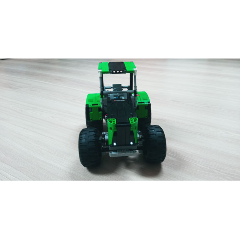 MOC-80667 Modello di Trattore  - Agriculture Farming Certificate recensione e prezzo